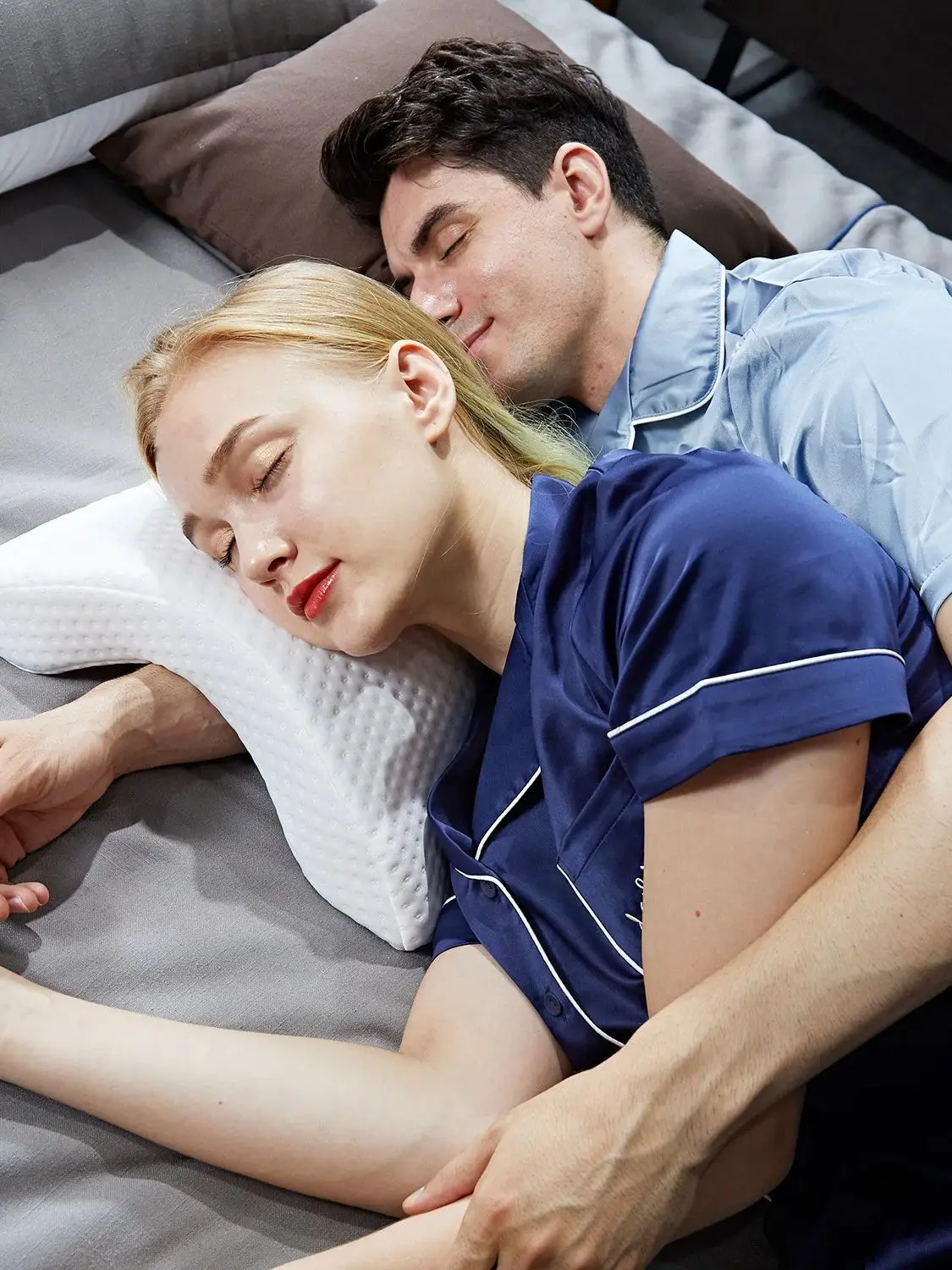 Couples Arm Pillow - Image 7