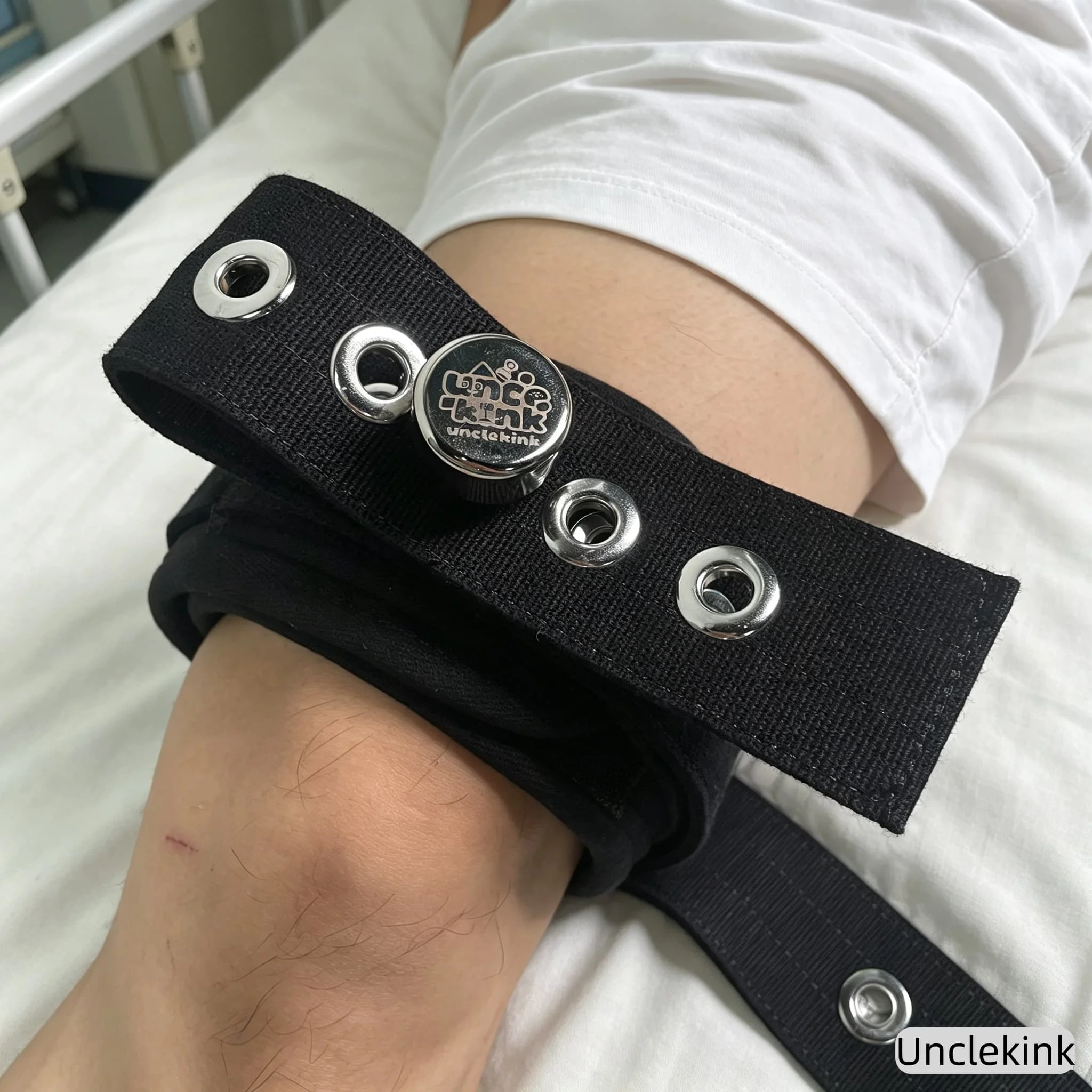 Medical Bed Restraint Straps Patient Leg Knee Restraint Belt Hospital Bed Fixed Strap for Mental Patient Limb Restraints - Image 3